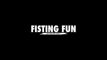 Развлечение с фистингом для продвинутых, Алисия Трес и Стейси Блум, анальный фистинг, большие зияния, большие дырки, настоящий оргазм FF004