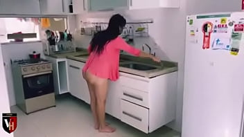 Young Big Tits Girl Giving Blowjob In The Kitchen