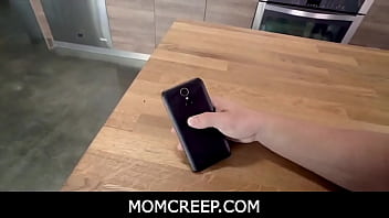 MomCreep- Her incredible MILF body and sexy perstepsonality make him want to explode in desire