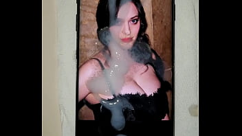 Cumtribute for the Acrtress Kat Dennings