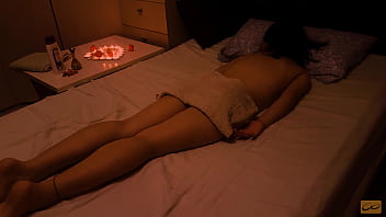 Erotische Massage verwandelt sich in Fick und bringt mich zum Abspritzen - nuru thai Unlimited Orgasm