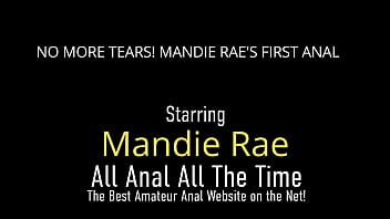 Splendida ragazza Mandie Rae che urla di piacere nella sua prima clip di Gape anale!
