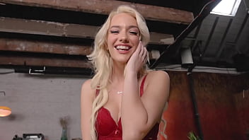 VR Conk Lily Larimar als Emma Frost in X-Men Sex Parody VR Porn