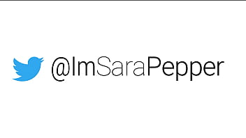 Sara Pepper wird von einem Gamer-Freund ins Gesicht gespritzt
