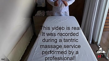 Câmera escondida filma terapeuta tateando a buceta da casada - VIDEO REAL