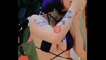 Chica tatuada