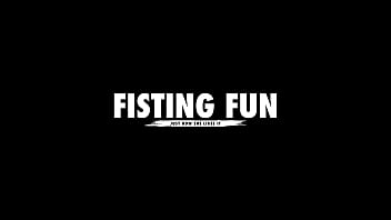 Fisting Fun First Time, Stacy Bloom & Moona Snake, Anal Fisting, Gapes, Almost ButtRose, Real Orgasm FF002