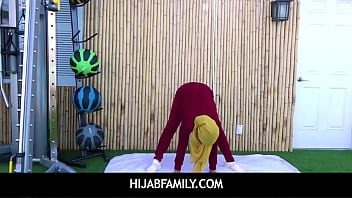 HijabFamily - Fitness Trainer fucks exotic arabic client