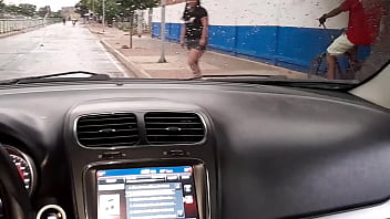 Public exhibitionism in outdoor through the streets of Valledupar, Colombia. DeisyYeraldine giving a sex walk in an Ubersex flashing her big ass and sucking cock in the car on public roads