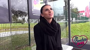 La maiala italiana Nelly adora scopare in luoghi pubblici