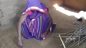 Il marito si è goduto il masti completo con la moglie in sari vero video di sesso indiano, vera figa desi