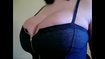 incredible tits unziping