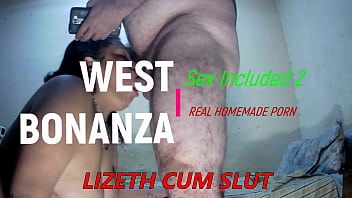 Lizeth mi succhia il cazzo - In ginocchio con la bocca piena di sperma - Video completo gratuito
