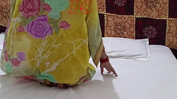 Femme de ménage indienne en levrette grosse bite vidéo de sexe hardcore