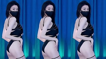 NetEase CC Bai Yaoyao, индивидуальные чулки в сетку, стринги были пойманы, топ-ведущая, горячий танец, благосостояние, большая грудь, тонкая талия, толстая попка, сексуальная девушка танцует