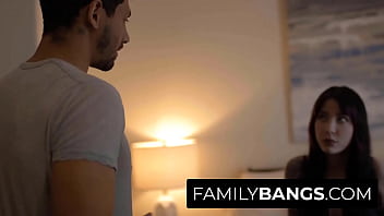 FamilyBangs.com ⭐ 義理の妹、ゴス・シャーロット、アレックス・ジョーンズとのより良い取引