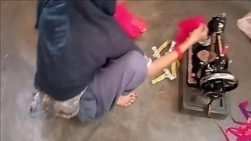Desi pussy hair removing dirty talk hindi audio indian chut shaving complition