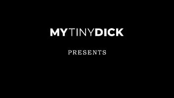 Femdom Gorgeous Mistress doesn't fuck with tiny dick losers