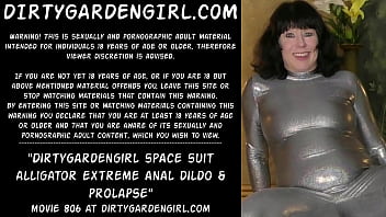 Dirtygardengirl traje espacial jacaré extremo anal vibrador e prolapso