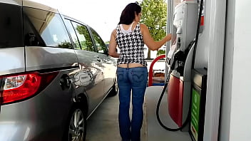 Car Wash exhibitionist - Big ass busting out of low rise jeans