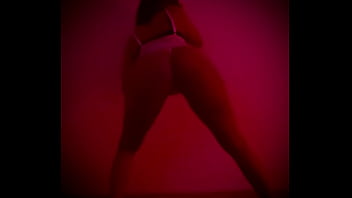 Red Light Twerking With Lola Luv 2