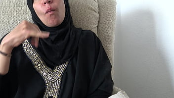 Arabische Cuckold-Ehefrau und Stiefsohn
