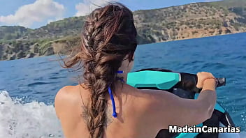Jet ski ride in exchange for an anal fuck and squirting